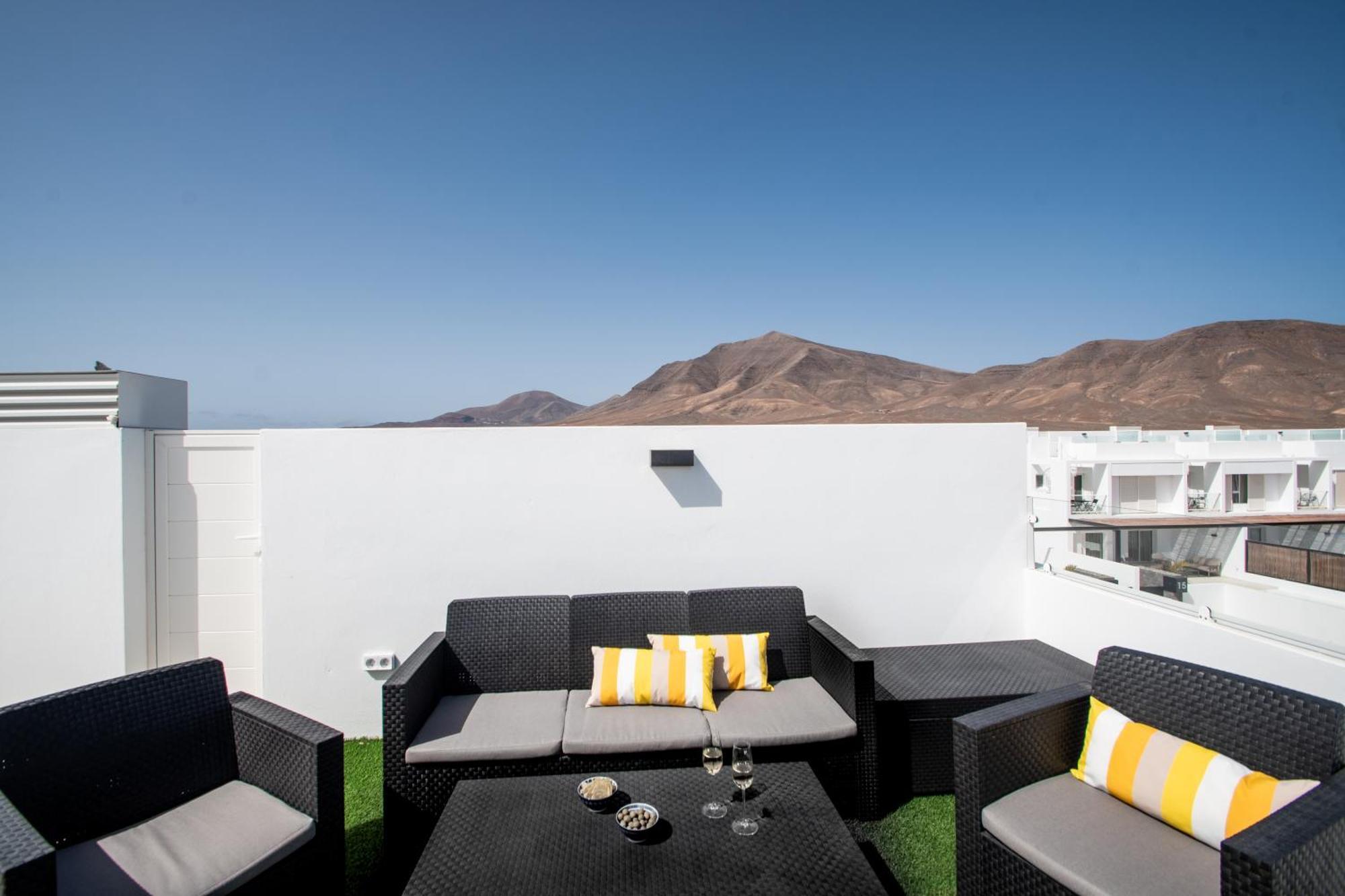 Serena Villa 38 - Heated Pool, Sea Views, Ac, High Speed Internet Playa Blanca  Exterior foto