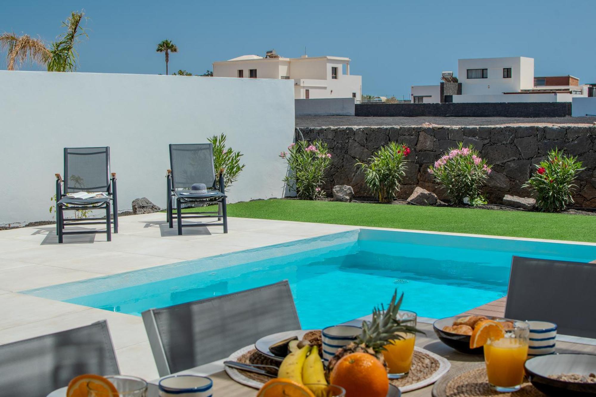 Serena Villa 38 - Heated Pool, Sea Views, Ac, High Speed Internet Playa Blanca  Exterior foto