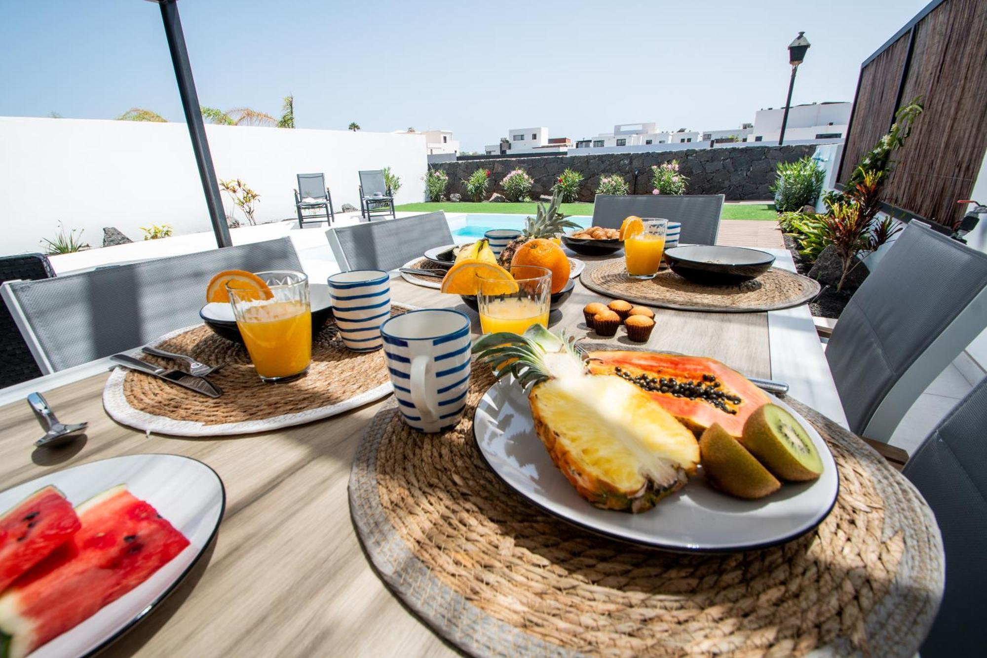 Serena Villa 38 - Heated Pool, Sea Views, Ac, High Speed Internet Playa Blanca  Exterior foto