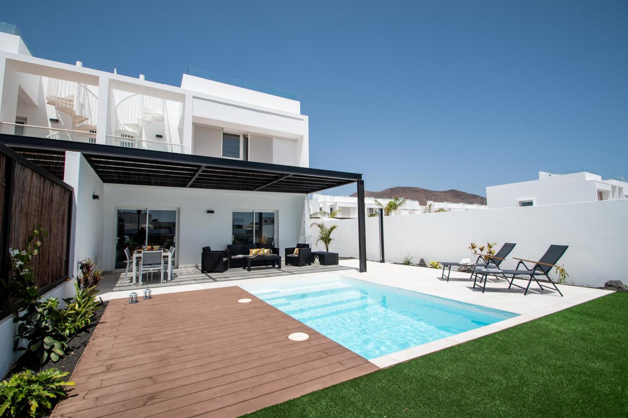 Serena Villa 38 - Heated Pool, Sea Views, Ac, High Speed Internet Playa Blanca  Exterior foto